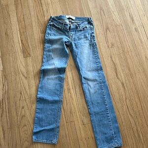 Hollister size W25 L33